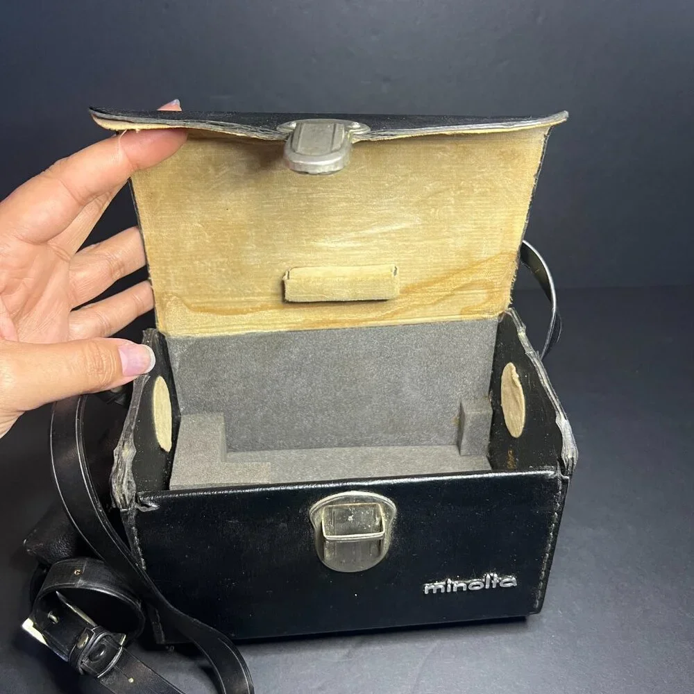 Vintage Minolta Autopak 800 Black Leather Hard Camera Case w/ Strap & Manual